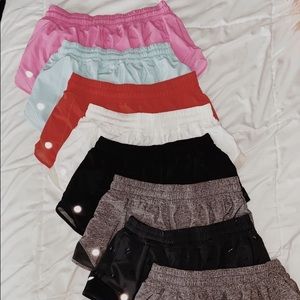 ISO LuluLemon Hotty Hot Shorts Size 4